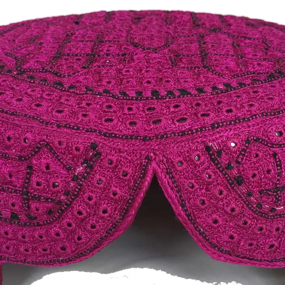 Sindhi Topi — No. 016 — detail